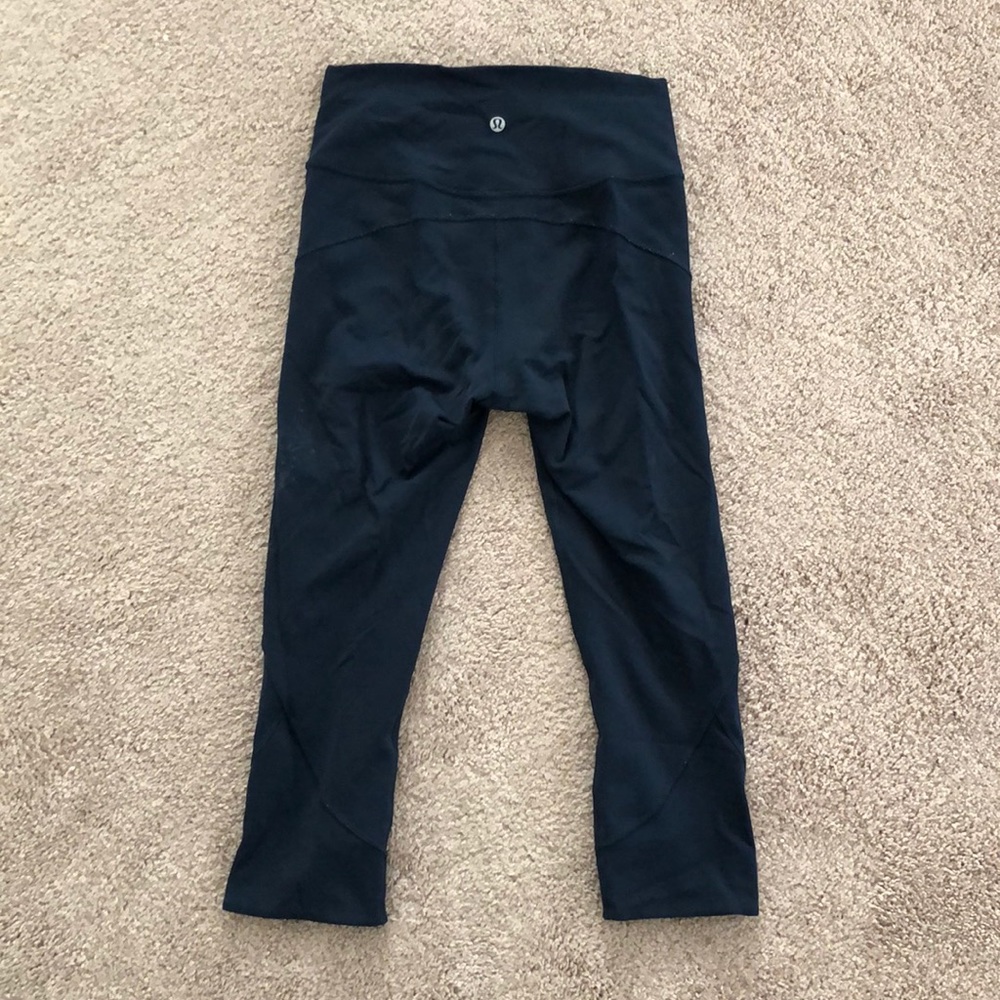 Lululemon workout capris